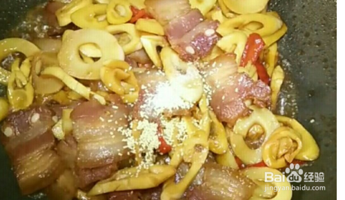 好吃的竹笋炒腊肉