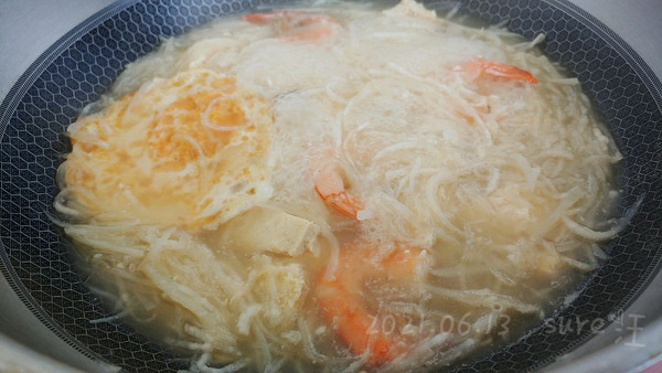 虾油煎蛋萝卜汤