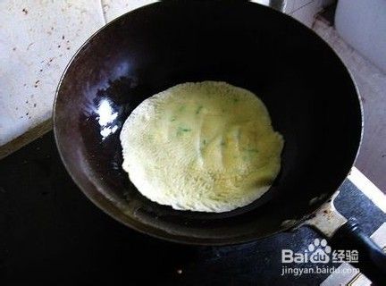 葱香鸡蛋饼 ：营养美味从早餐开始