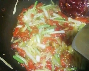 如何做香辣猪皮