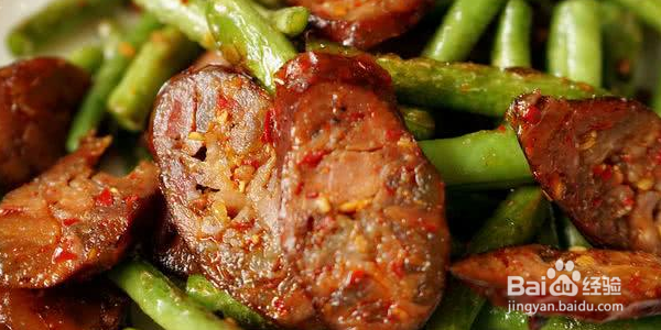 缸豆炒腊肠的做法