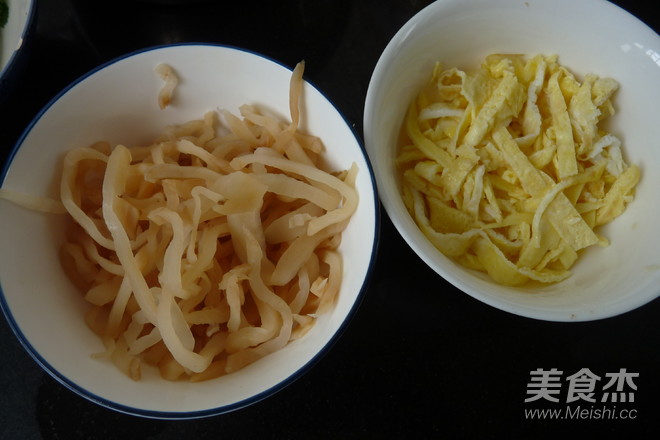 咸菜炒三丝的做法