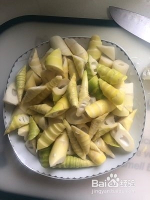 美味油焖春笋的做法