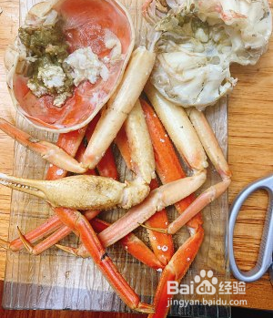 如何制作松叶蟹蛋包蟹