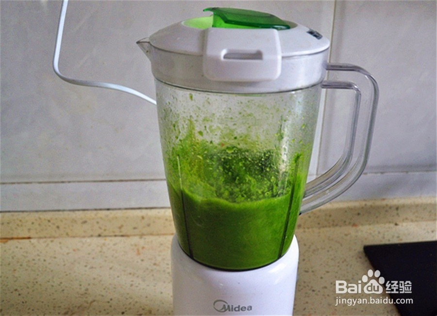 童趣餐—穿裙子的女孩