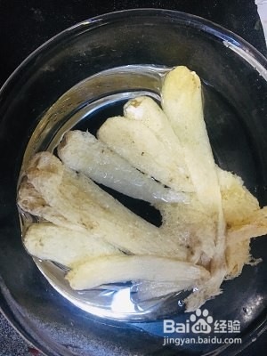 教你怎么做竹荪香菇鸡汤