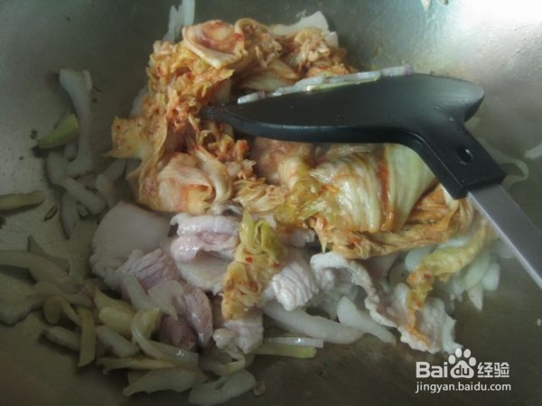 泡菜豆腐锅做法