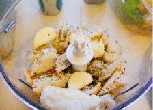 温柔的英式芥末——脆皮三文鱼配青酱意面