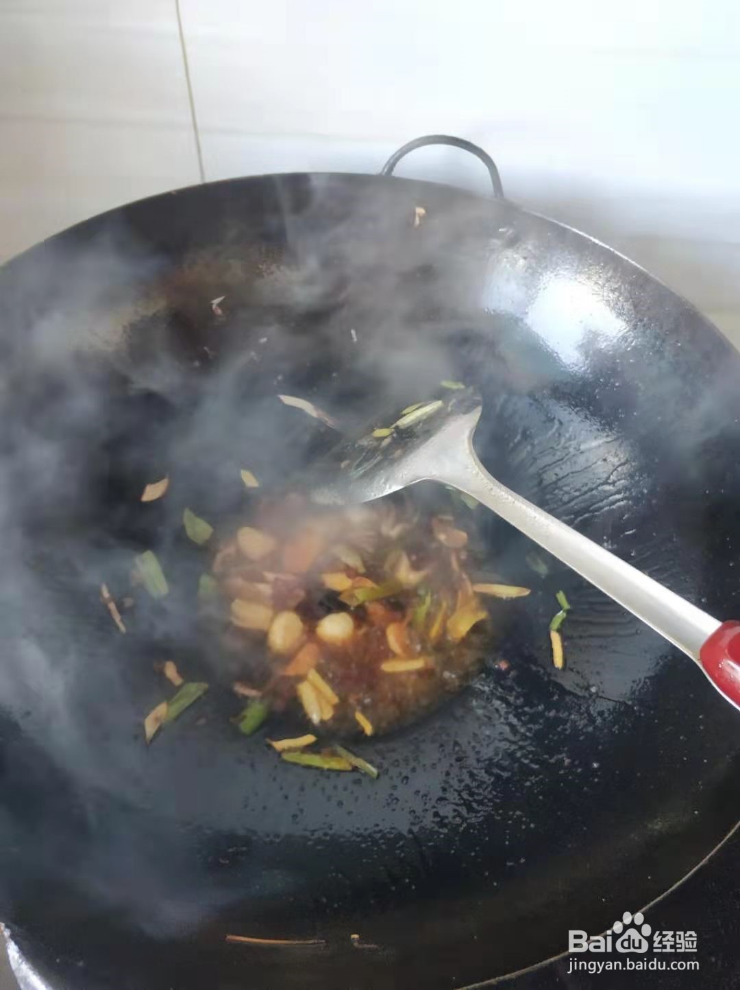 木耳炒腐竹的做法