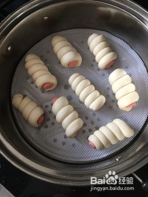 花样肠仔包做法