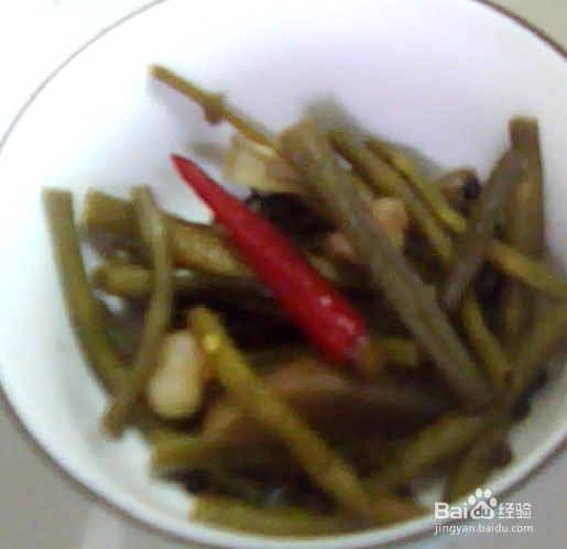 自己做一道开胃的素菜泡椒土豆丝