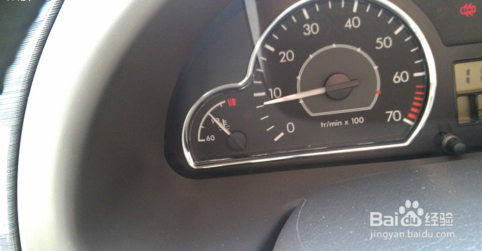 全新爱丽舍更换防冻液方法