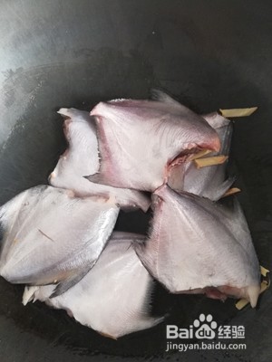 如何做干煎平鱼