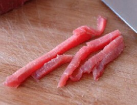 川香牛柳的做法