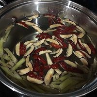 冬日雪洛可冰淇淋暖身茶红枣姜茶的做法步骤