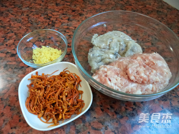 虫草花鲜肉云吞面