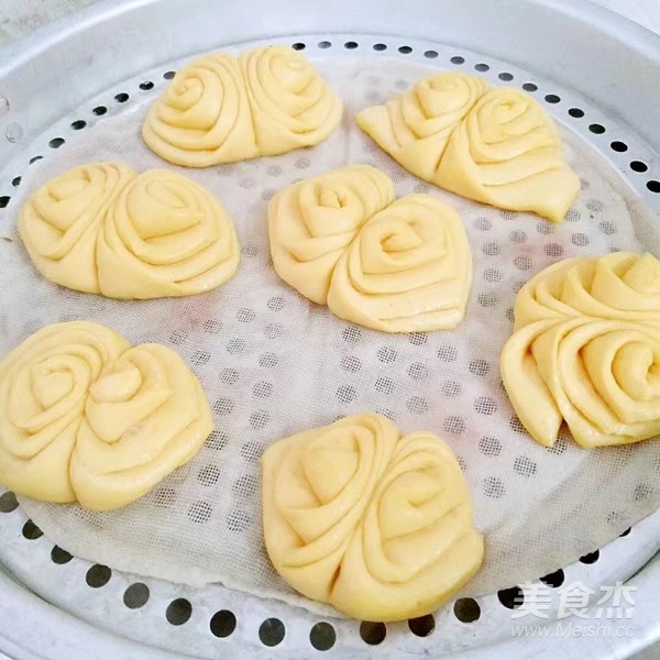 黄金花卷的做法
