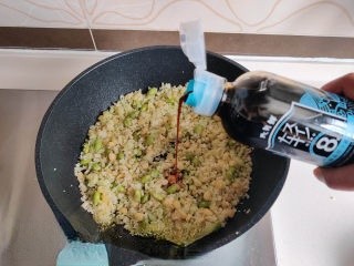 怎么做无米蛋炒饭