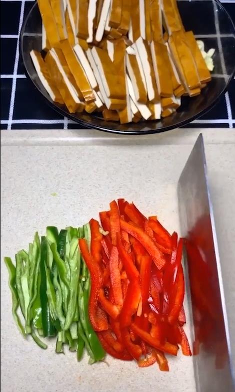韭菜豆干怎么做?