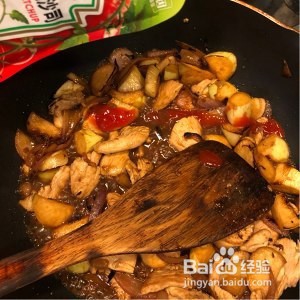 茭白洋葱鸡肉片的做法