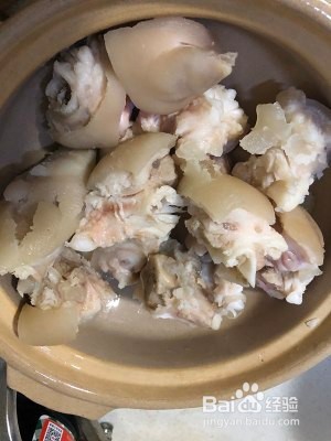 教你怎么做流口水的黄豆炖猪蹄