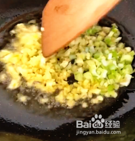 自己制作酸菜肥牛汤