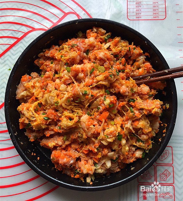 如何做出好吃的酸菜猪肉馅饼