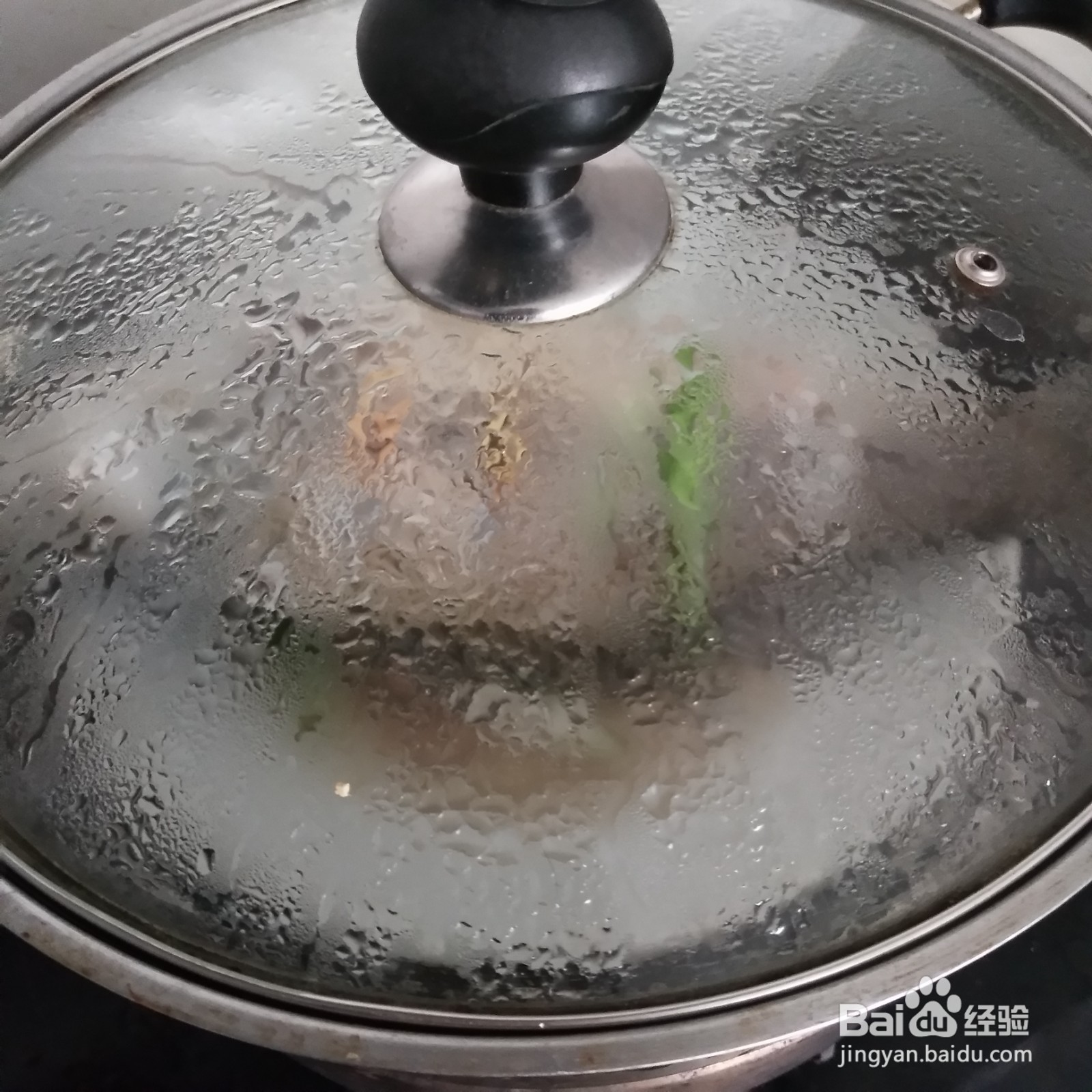 清蒸鲈鱼的家常做法