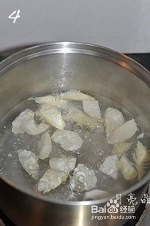 香气扑鼻、鲜嫩清甜的春笋三杯鸡