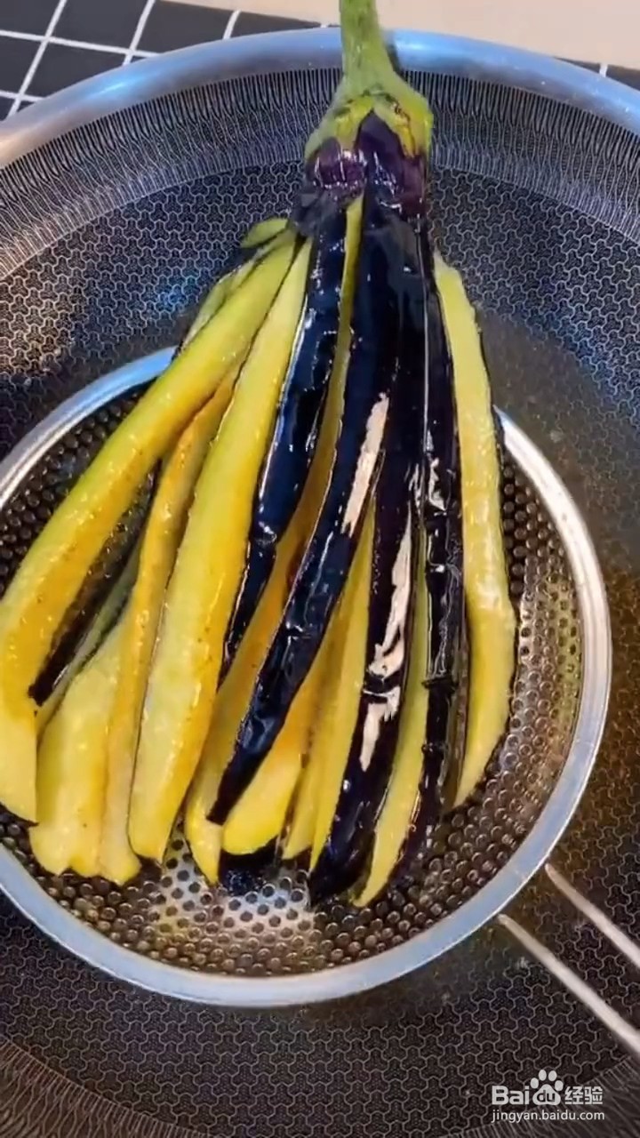 如何制作家庭版的肉末茄子