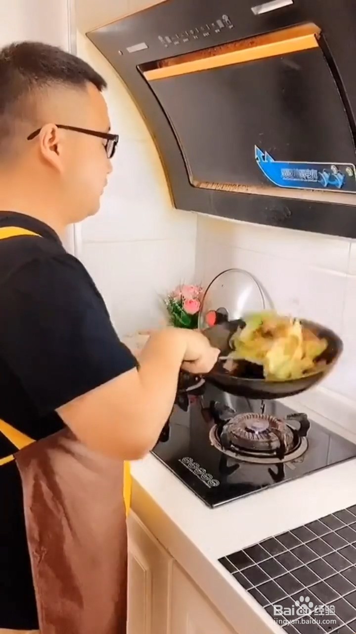 如何制作好吃的家常大头菜炒五花肉