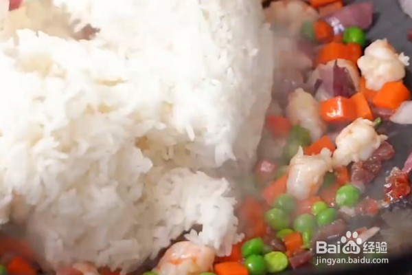 菠萝炒饭怎么做