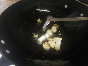 家常红烧排骨的做法