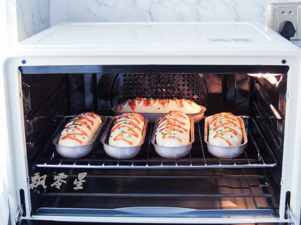 肉松火腿肠软面包