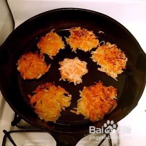 胡萝卜土豆丝饼应该怎么做?