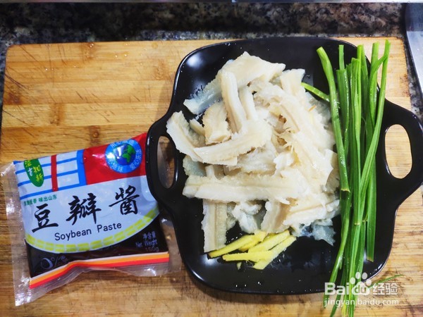 酱爆蒜香牛肚的做法