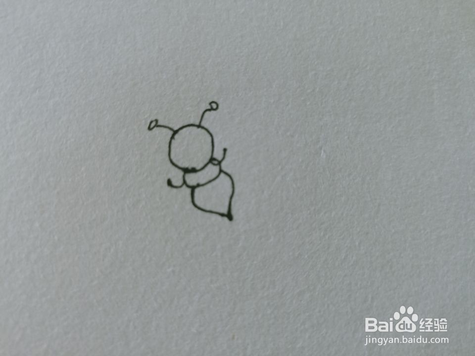 怎么画简笔画蜜蜂？