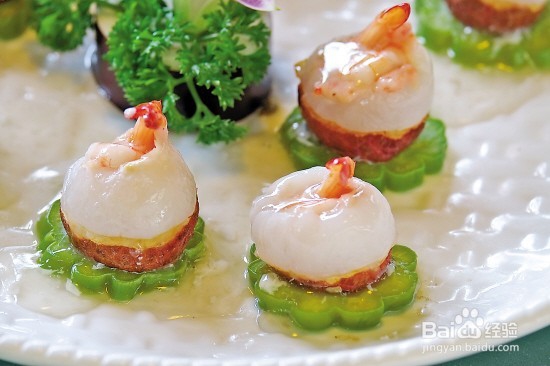 买荔枝时，如何挑选出新鲜优质的荔枝