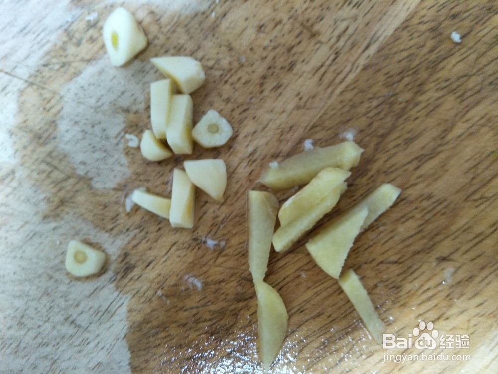 黄金炒馒头的家常做法