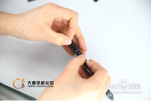 iPhone 5个性贴皮制作方法