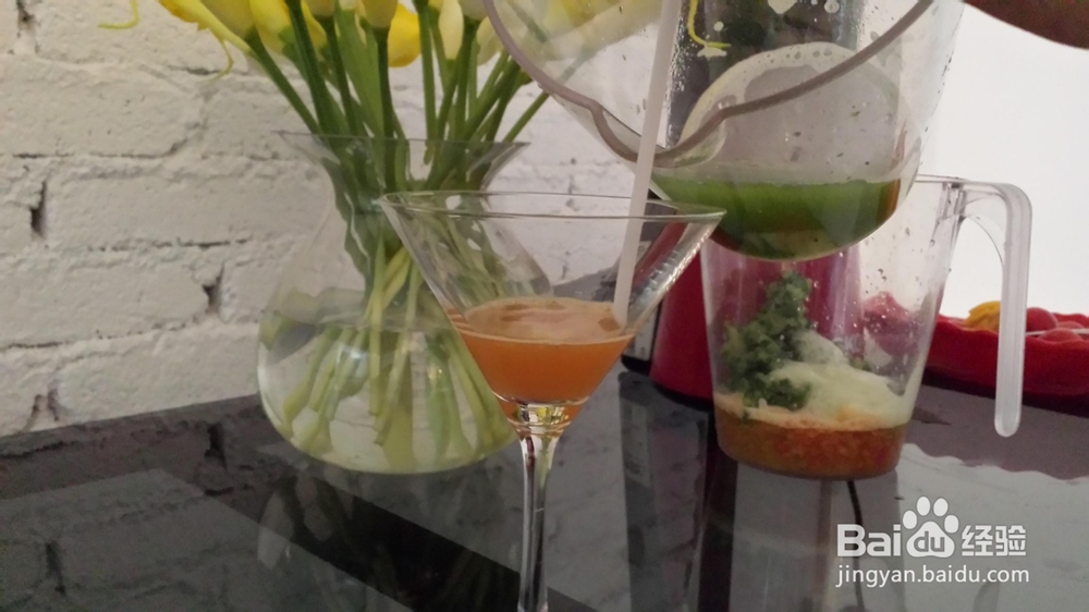 SKG2019韩国进口原汁机，手掌的奇幻色彩