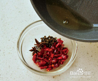 爽滑鲜辣口水鸡