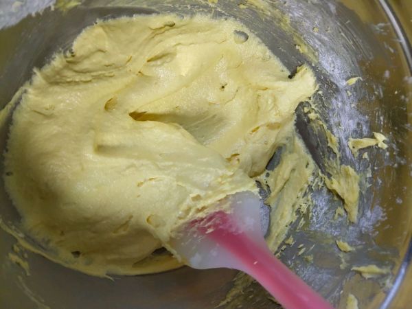 杏干椰蓉磅蛋糕