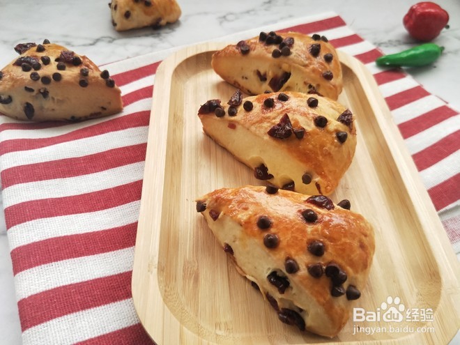 蔓越莓巧克力司康的做法