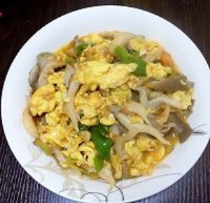 西红柿炒鸡蛋是否可以和蘑菇一起吃