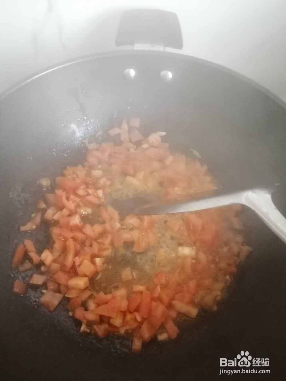 怎样做番茄肥牛金针菇汤?