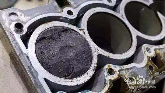 如何清洗汽车发动机呢