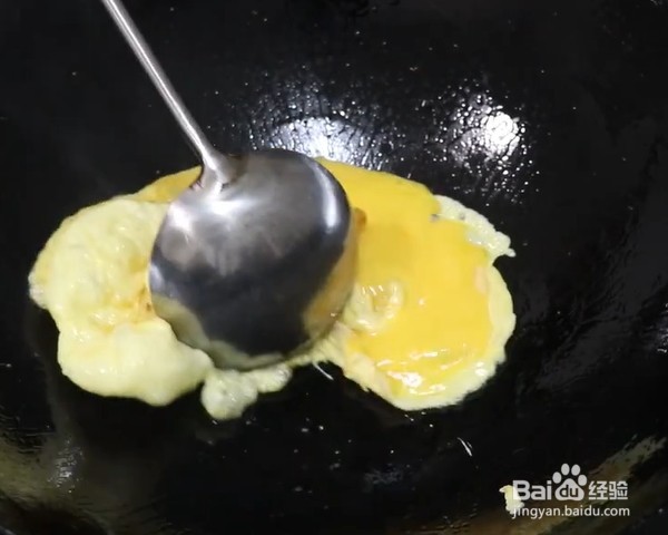 如何做西红柿炒鸡蛋好吃？