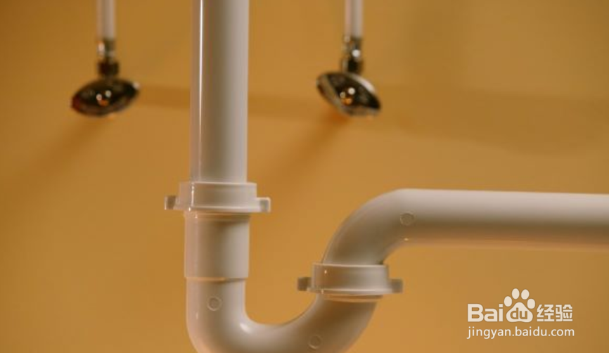 家里的洗手池堵了该怎么疏通呢