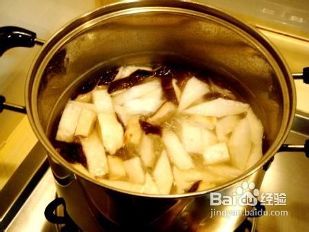 炖牛肉萝卜清汤